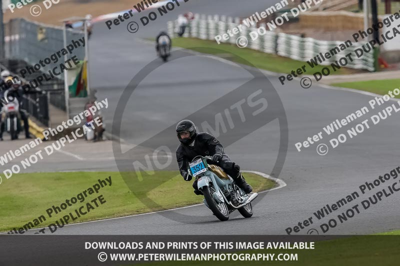 Vintage motorcycle club;eventdigitalimages;mallory park;mallory park trackday photographs;no limits trackdays;peter wileman photography;trackday digital images;trackday photos;vmcc festival 1000 bikes photographs